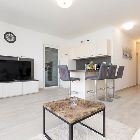Apartments Tony Mali Losinj Luaran gambar