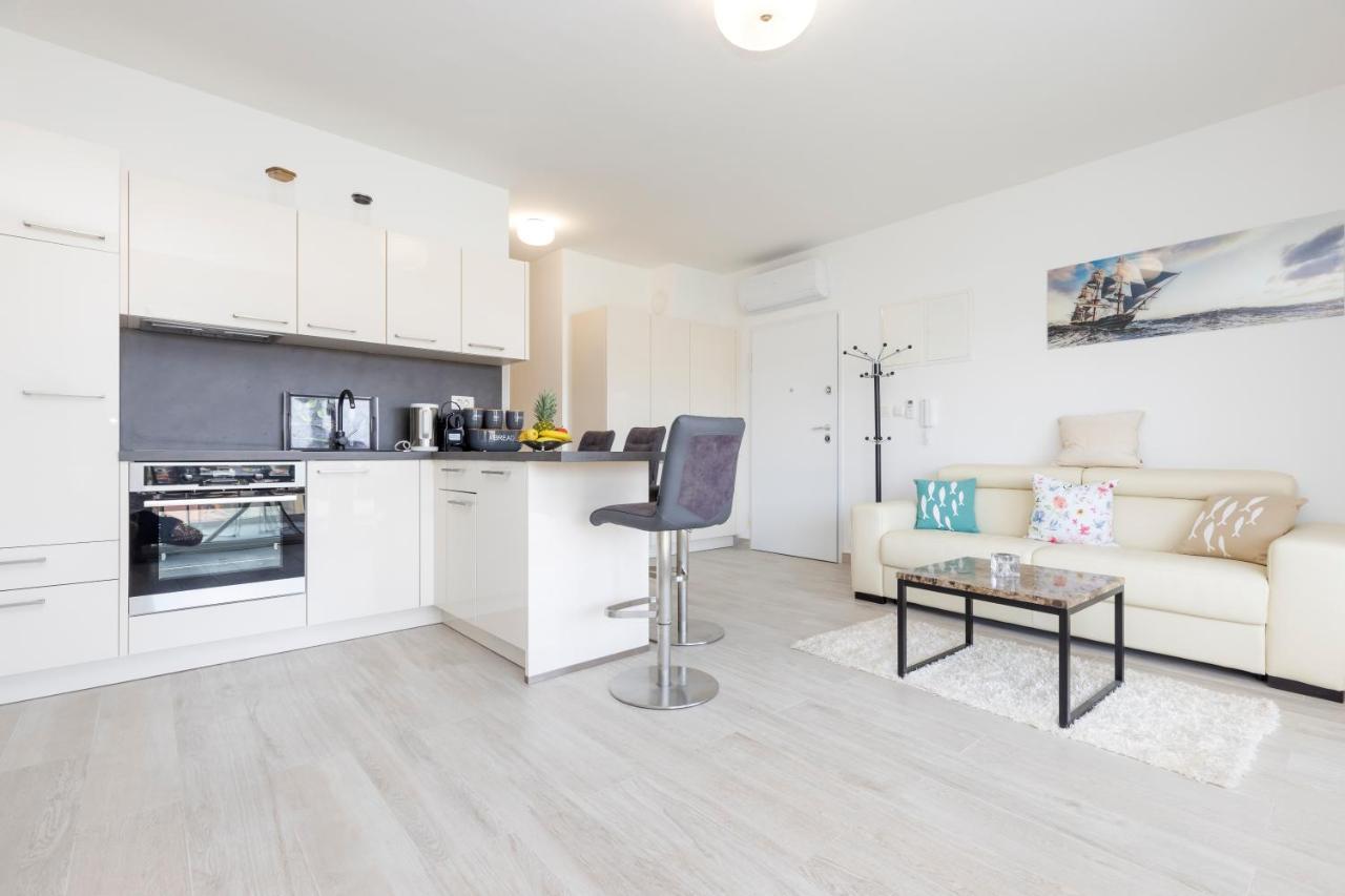 Apartments Tony Mali Losinj Luaran gambar