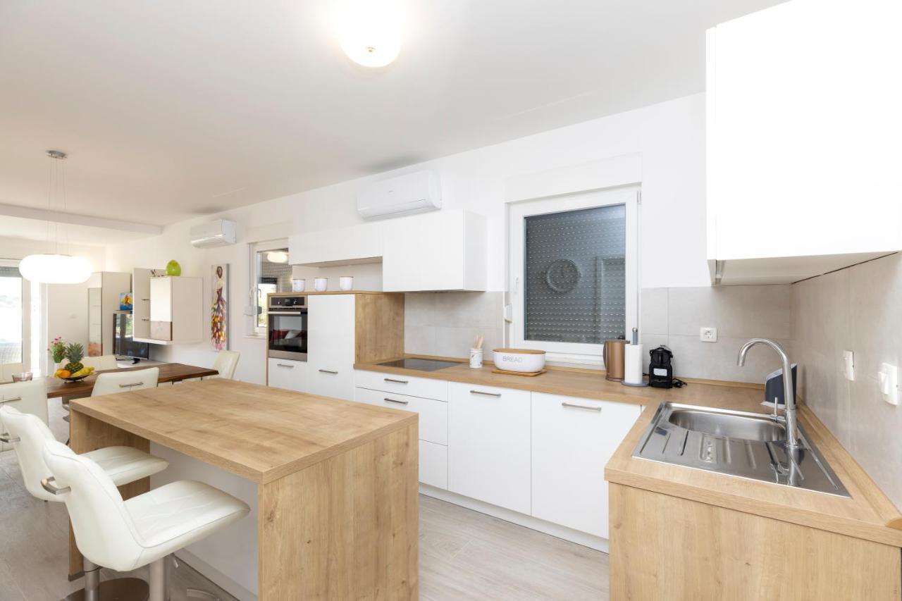 Apartments Tony Mali Losinj Luaran gambar