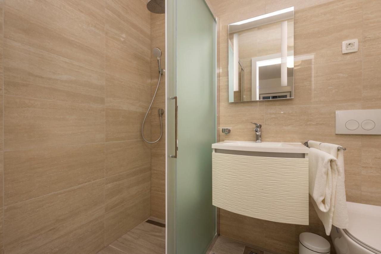 Apartments Tony Mali Losinj Luaran gambar