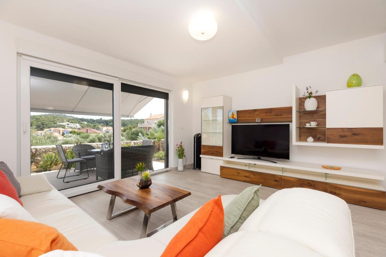 Apartments Tony Mali Losinj Luaran gambar